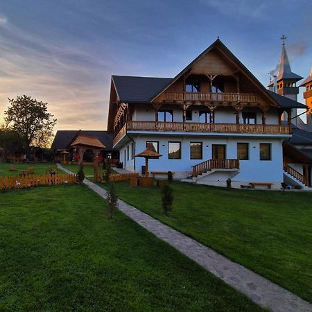 Pensiunea Maramu Breb Экстерьер фото